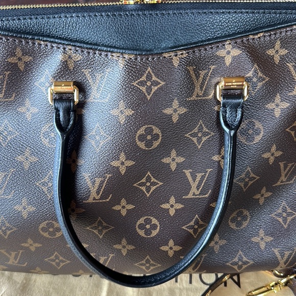 Louis Vuitton Pallas MM Monogram Canvas Black Leather Adjustable Strap - Picture 8 of 17